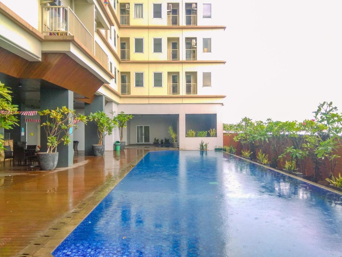 Simply Look Tamansari Mahogany By Travelio * Karawang